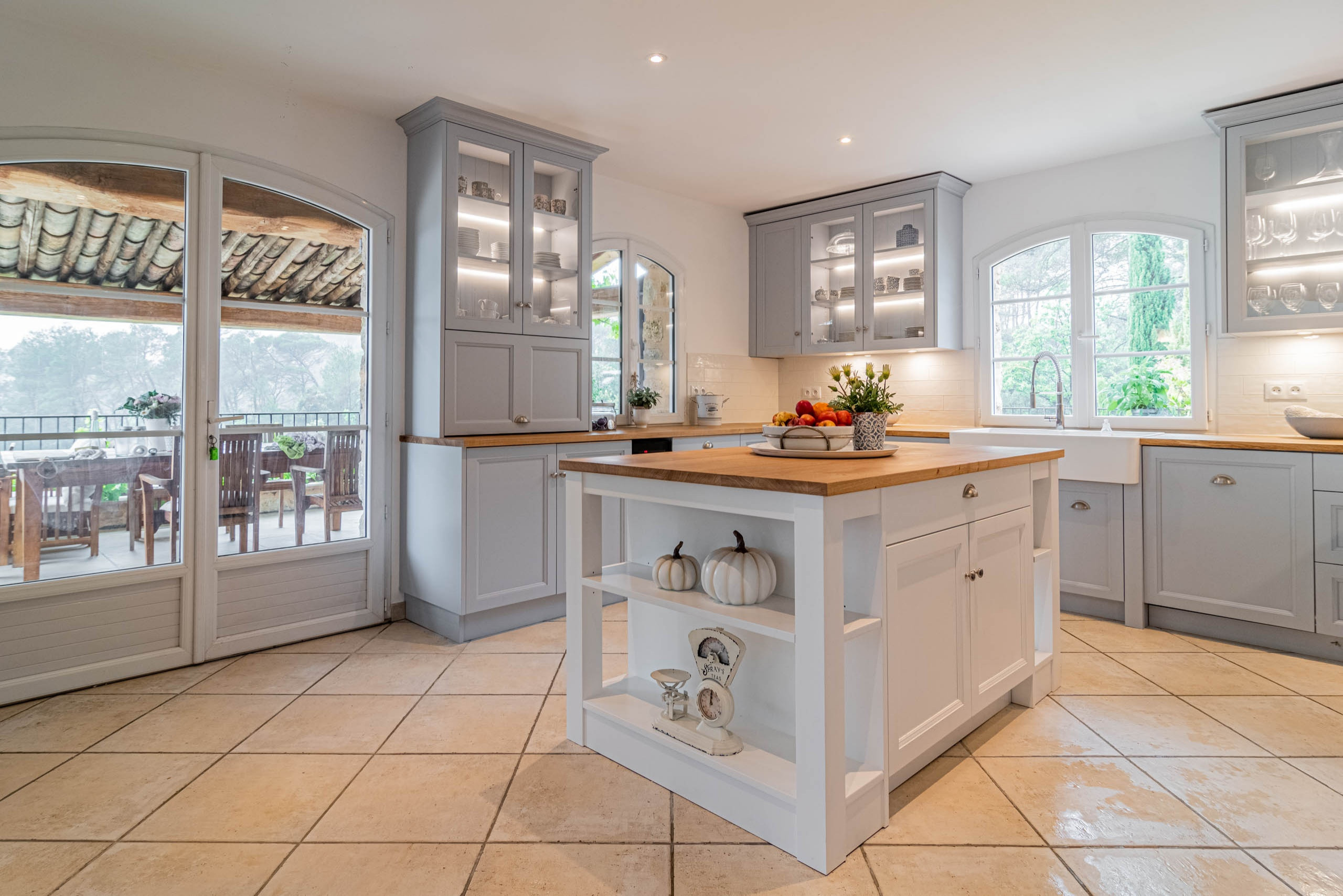 Création d'une cuisine de 50m² en bois