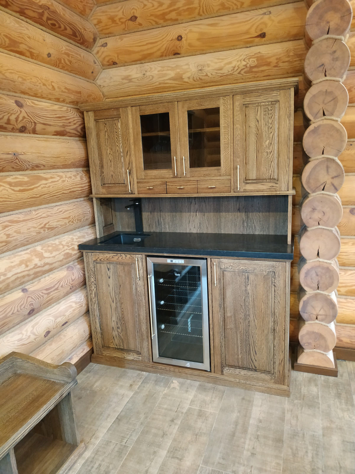 Буфет из массива дуба