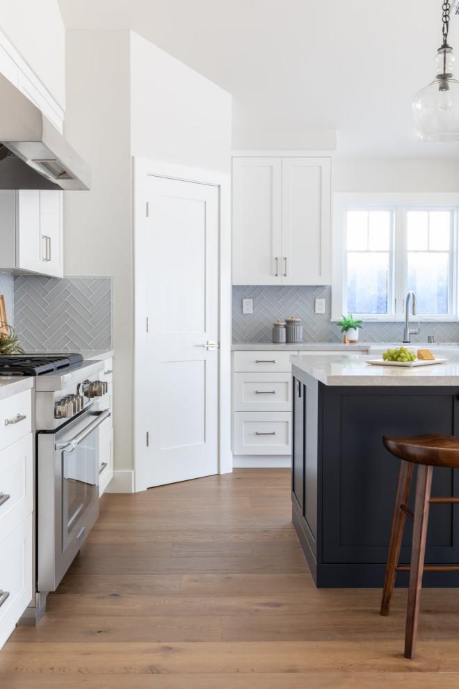 Inspiration for a kitchen in San Francisco.