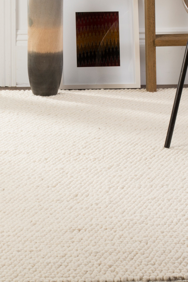 Safavieh Natura Collection NAT620 Rug Transitional Area Rugs by