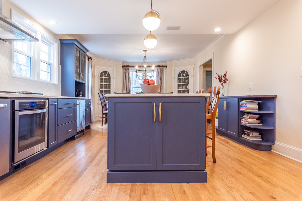 This is an example of an arts and crafts kitchen in Boston.