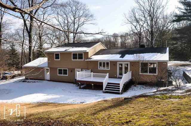 Split Level House traditional-deck