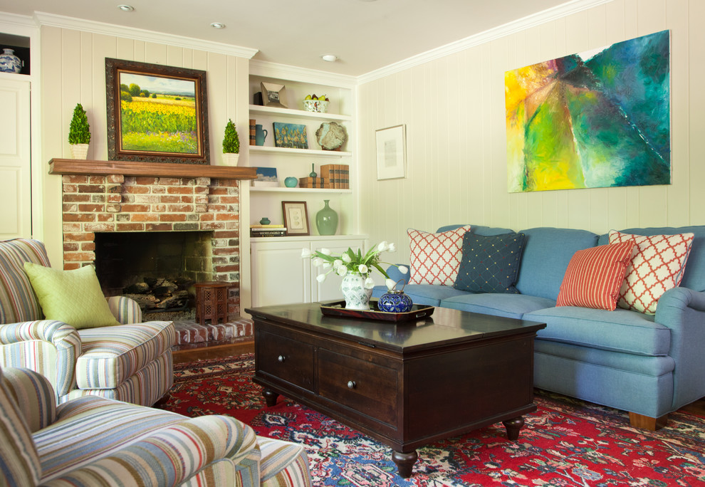 Traditional family room in Birmingham.