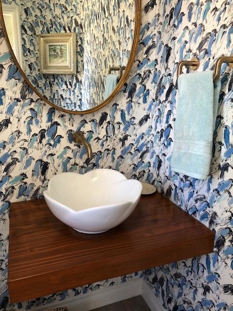 Cota De Caza Powder Room