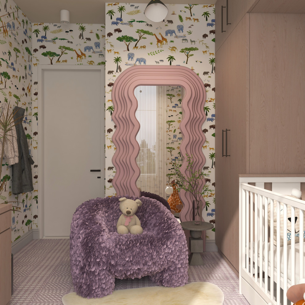 Foto de habitación de bebé niña contemporánea pequeña con paredes multicolor, moqueta, suelo violeta y papel pintado