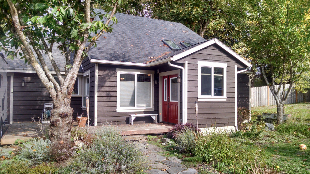 Cedar Siding and Gable End and Bracing