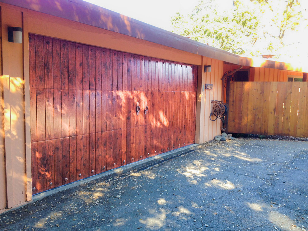 Photo of a large country attached two-car carport in Sacramento.