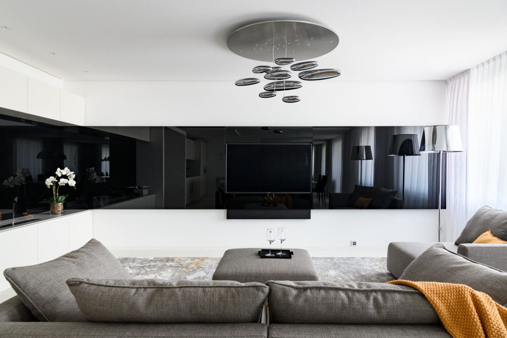 Стильная черно-белая квартира в Новосибирске