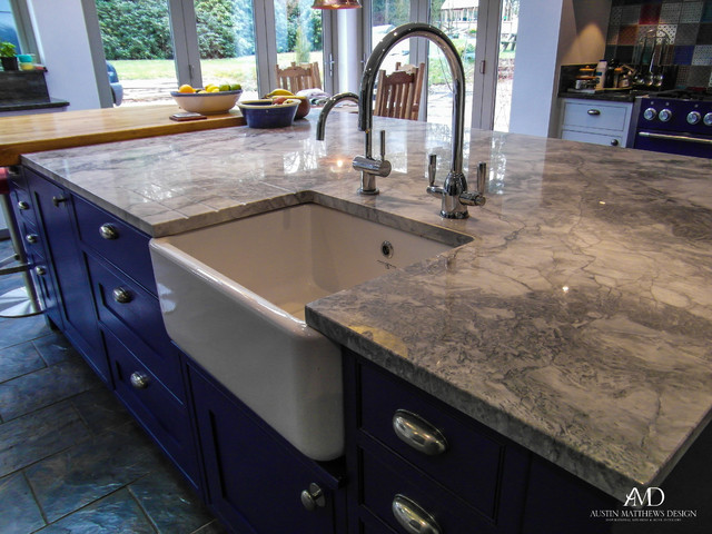 Colourful Kitchen with Patchwork Backsplash eclectico-cocina