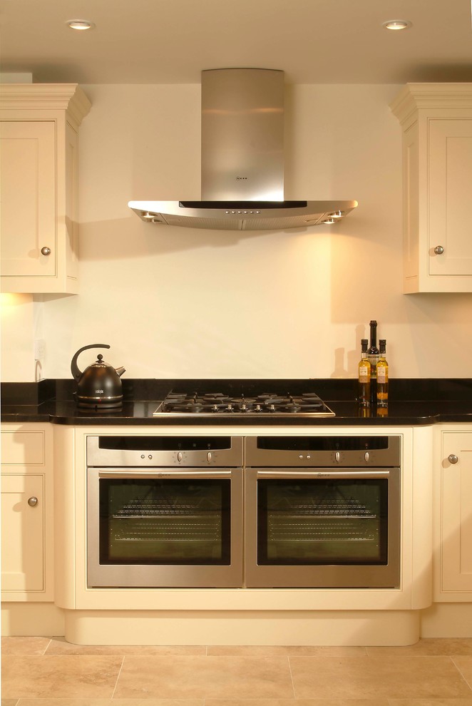 This is an example of a classic kitchen in Hampshire.
