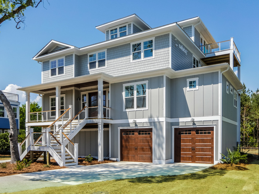 Home design - transitional home design idea