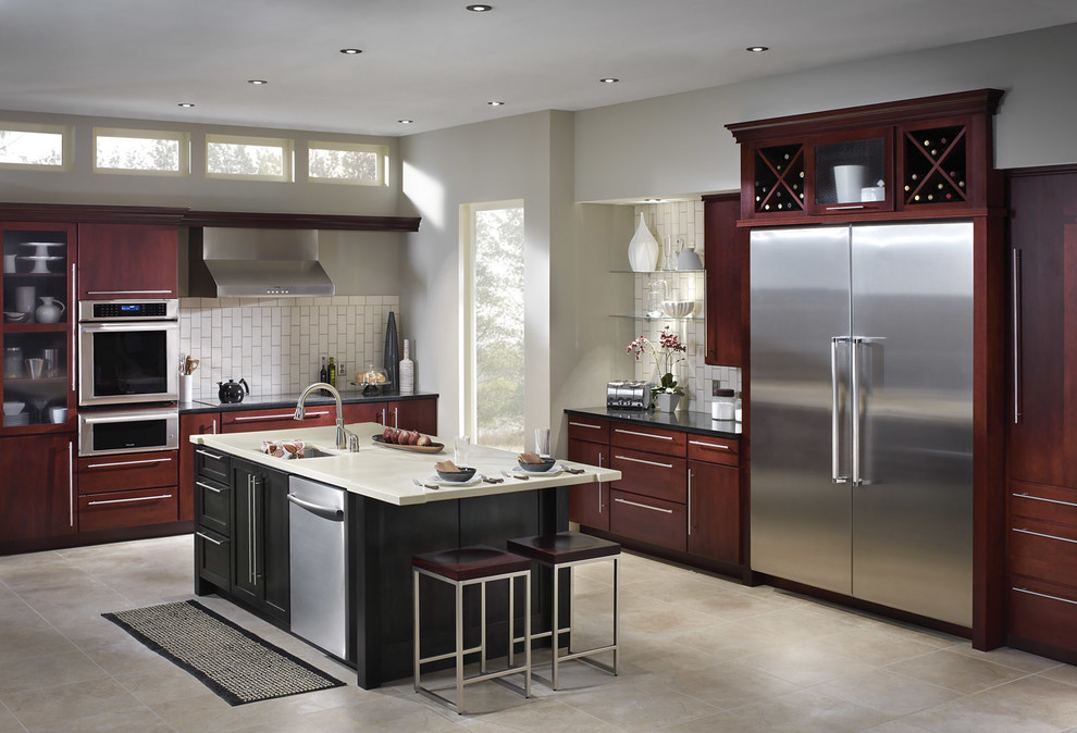 Transitional kitchen photo in Miami