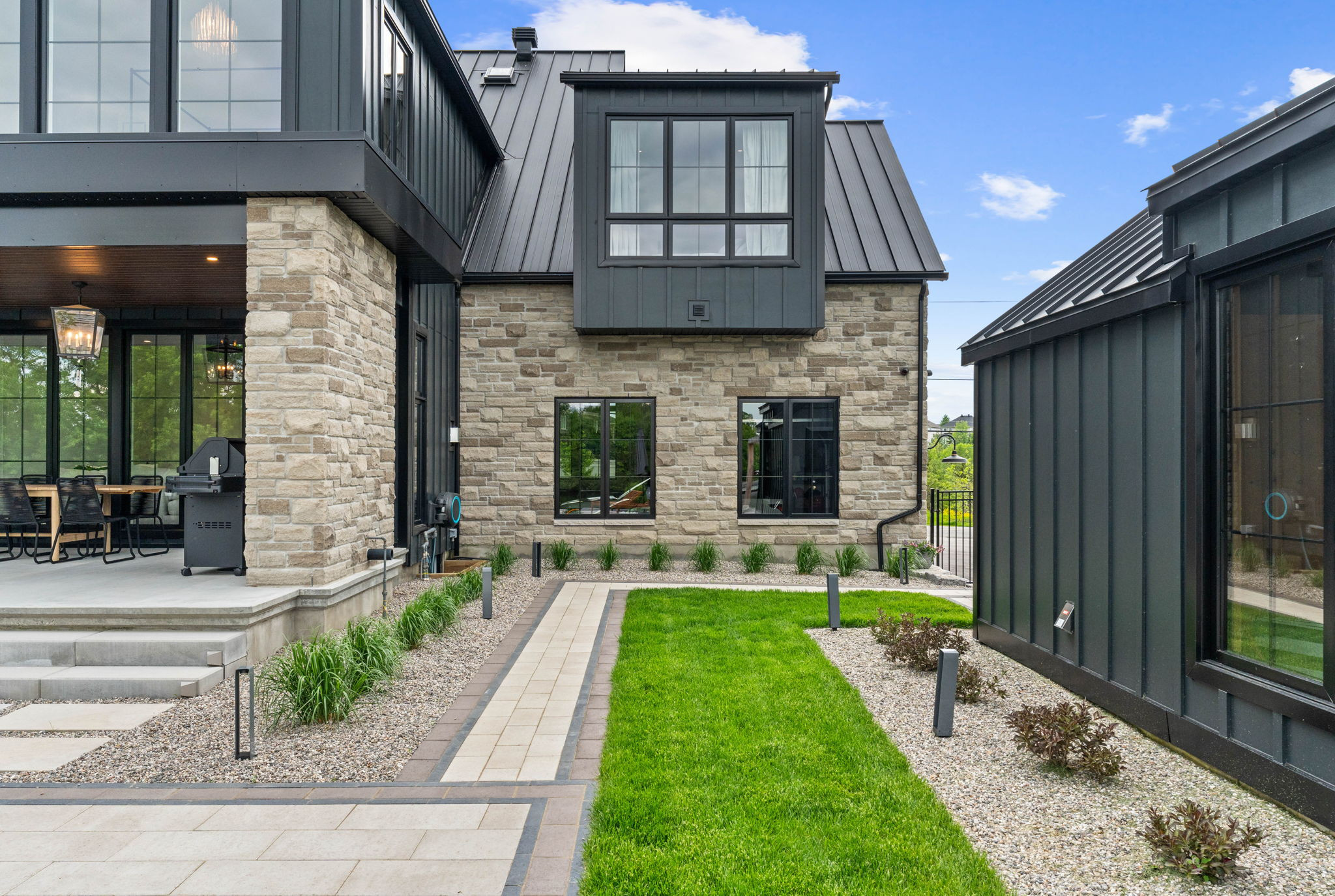 Farmhouse Riverfront