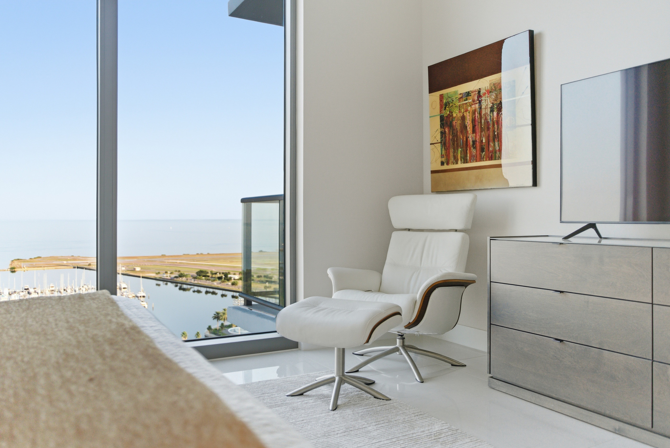 We Love Travel and Art