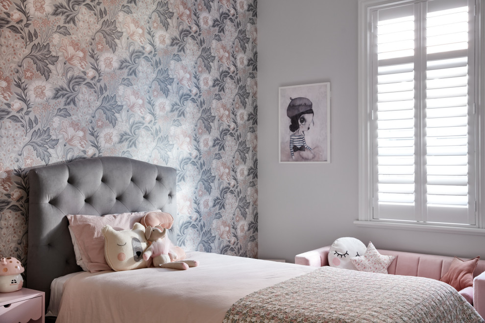 Transitional kids' bedroom in Sydney with white walls, carpet, grey floor and wallpaper for kids 4-10 years old and girls.
