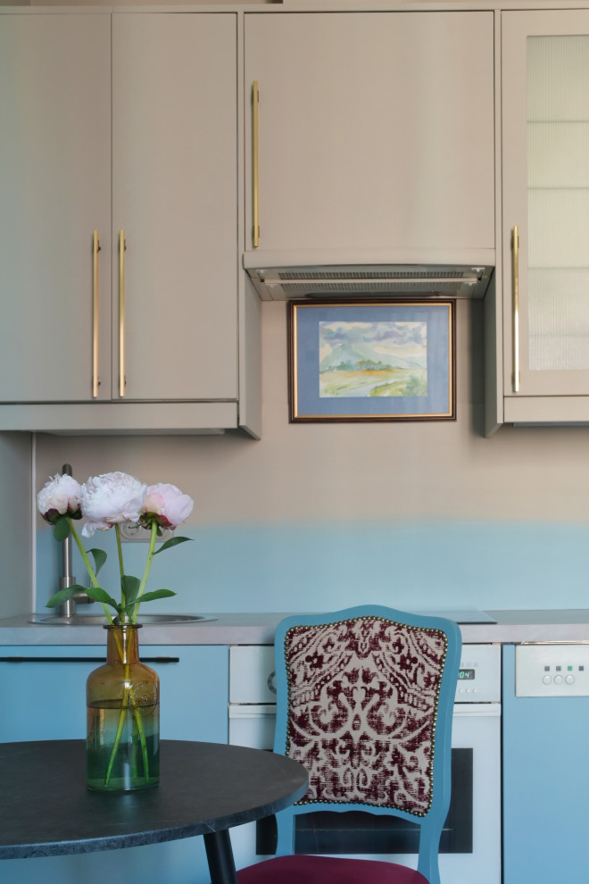 Мини студия с предметами редизайна