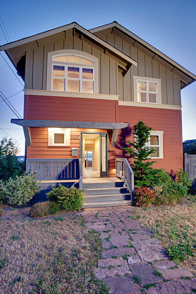 Design ideas for a transitional exterior in Seattle.