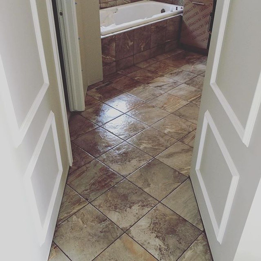 Bathroom - transitional bathroom idea