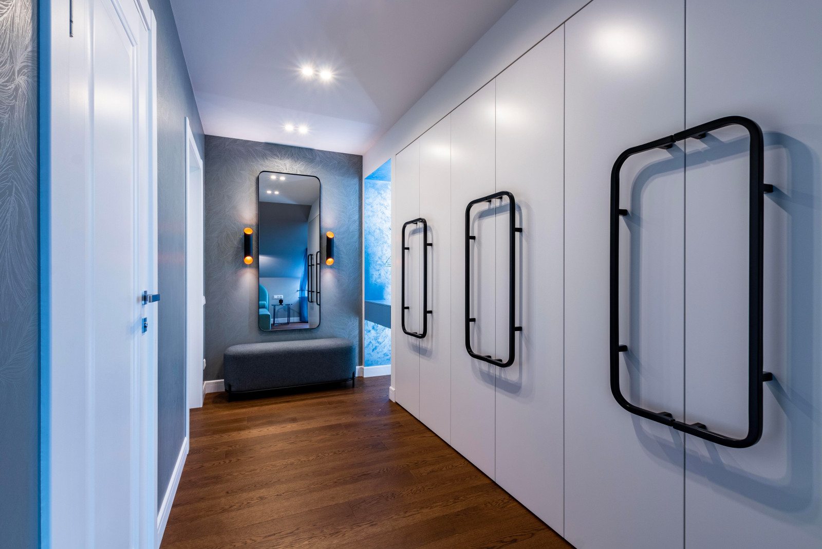 Гостевая спальня с личным санузлом.