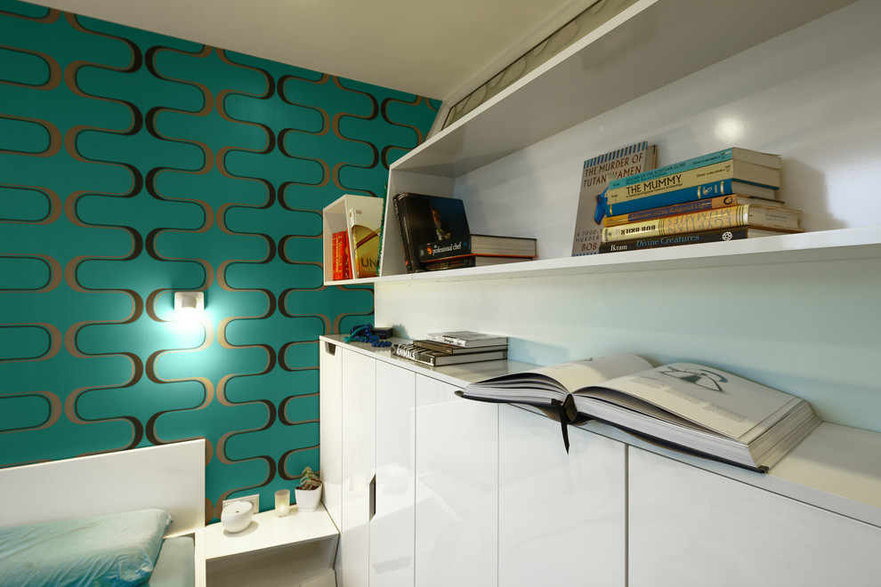 Apartment for Classmate