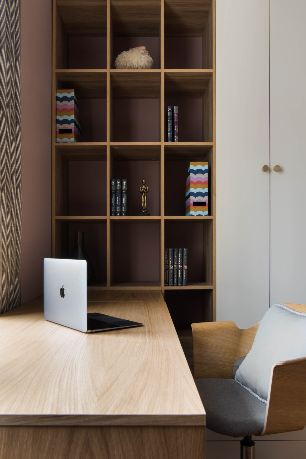 вид на детскую комнату