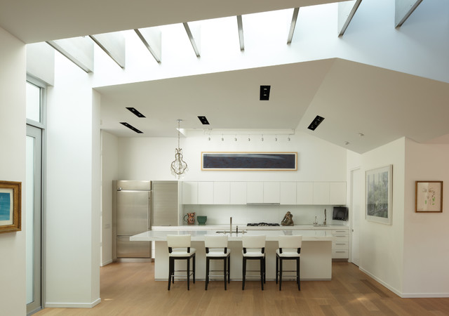GRIFFIN ENRIGHT ARCHITECTS: Santa Monica Canyon Residence moderne-koekken