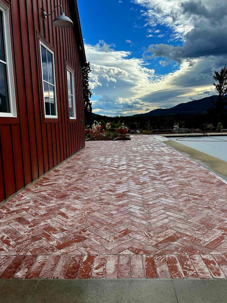 Smith Custom Pool