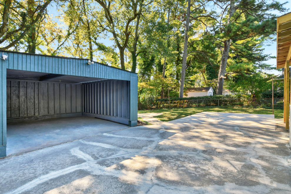 458 Shannon Residence