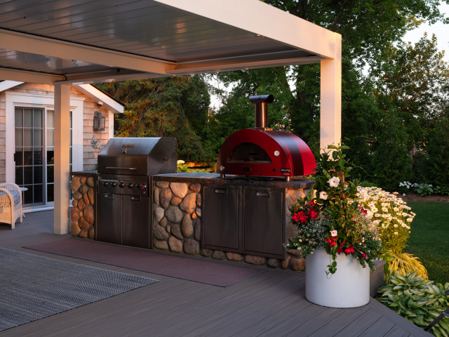 Coastal Charm coastal-deck