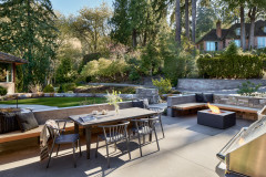 10 Ways to Refresh Your Outdoor Dining Area for Summer