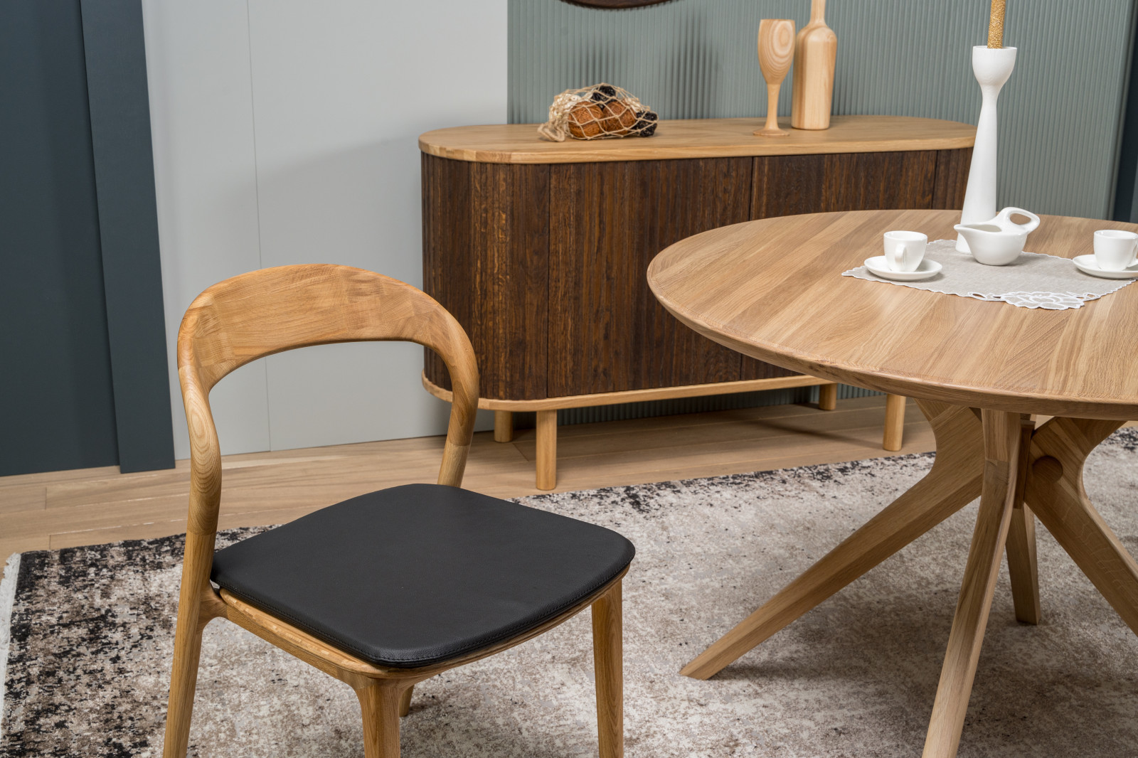 Мебель из массива дуба