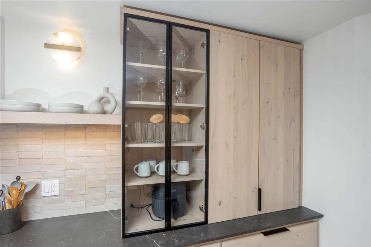 Mid Century Flare