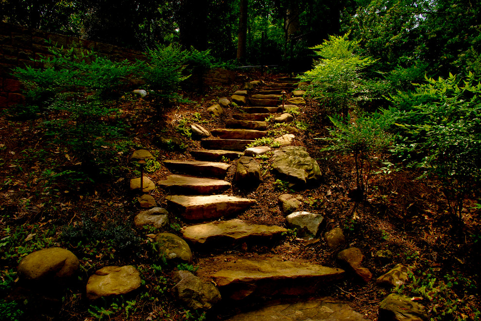 Photo of a rustic landscaping in Atlanta.