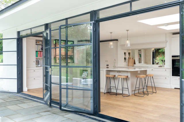 Wokingham Project - Bespoke Shaker Kitchen - Marlow Collection fusion-kitchen