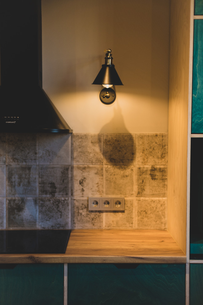 Кухня из фанеры с открытыми торцами ящиков.