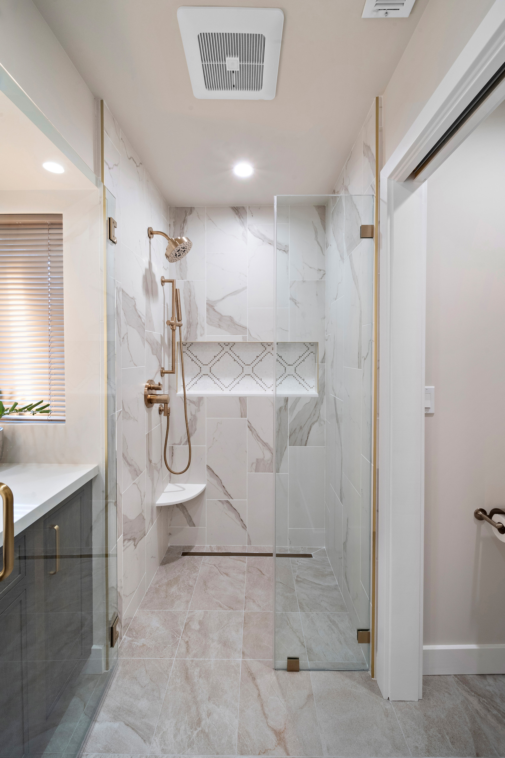 Tiburon | Transitional Bathroom and Closet Remodel