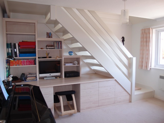 A modern study contemporary-home-office