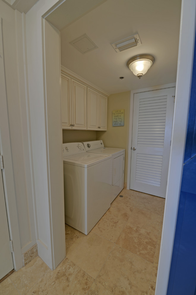 Design ideas for a tropical laundry room in Orlando.