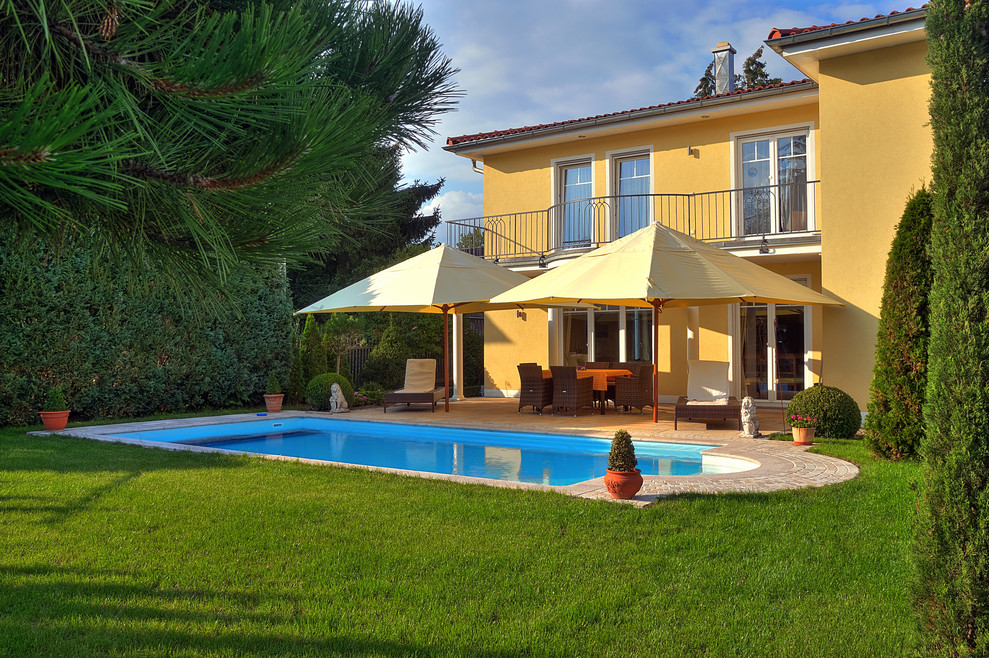 Moderner Pool in Nürnberg