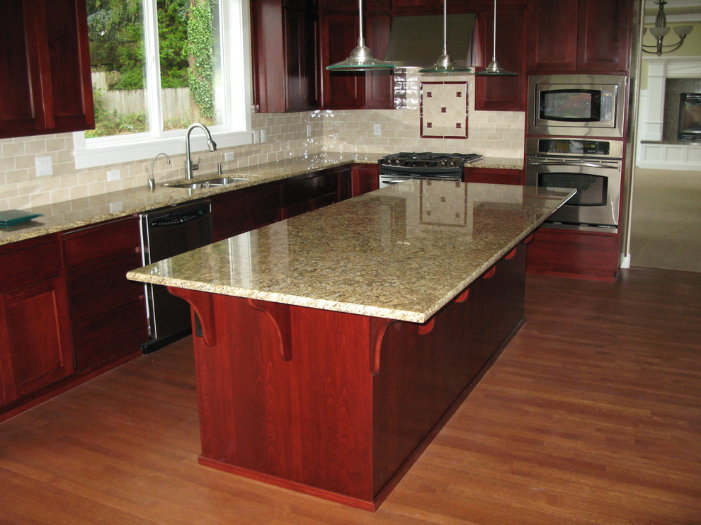 Kitchen - transitional kitchen idea in Seattle