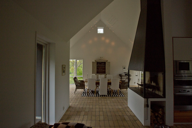C scandinavian-living-room