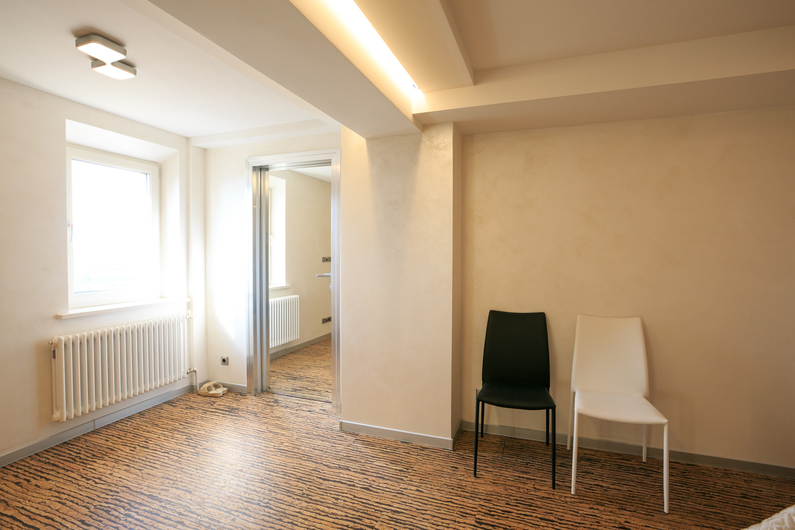 Переделка технического помещения в жилую зону - площадь - 140 м2