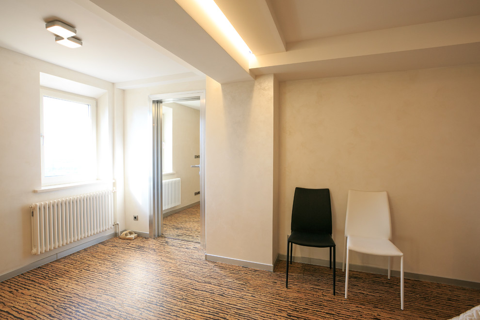 Переделка технического помещения в жилую зону - площадь - 140 м2