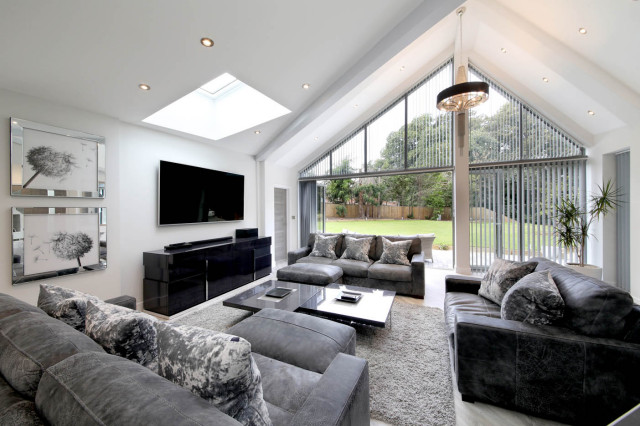 Liss, Hampshire retro-living-room