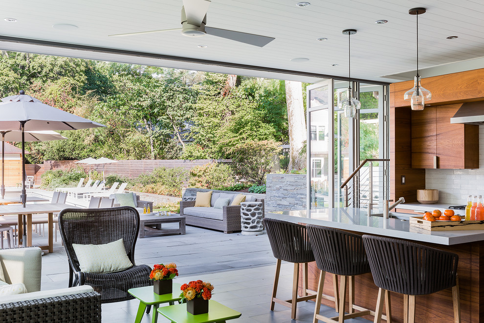 Kitchen - transitional kitchen idea in Boston