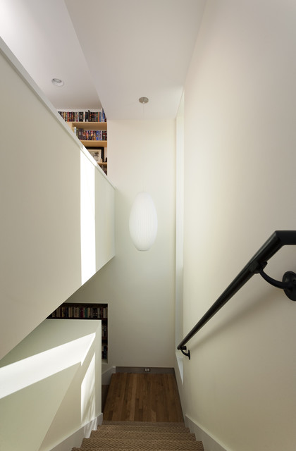 Under Tree House modern-treppen