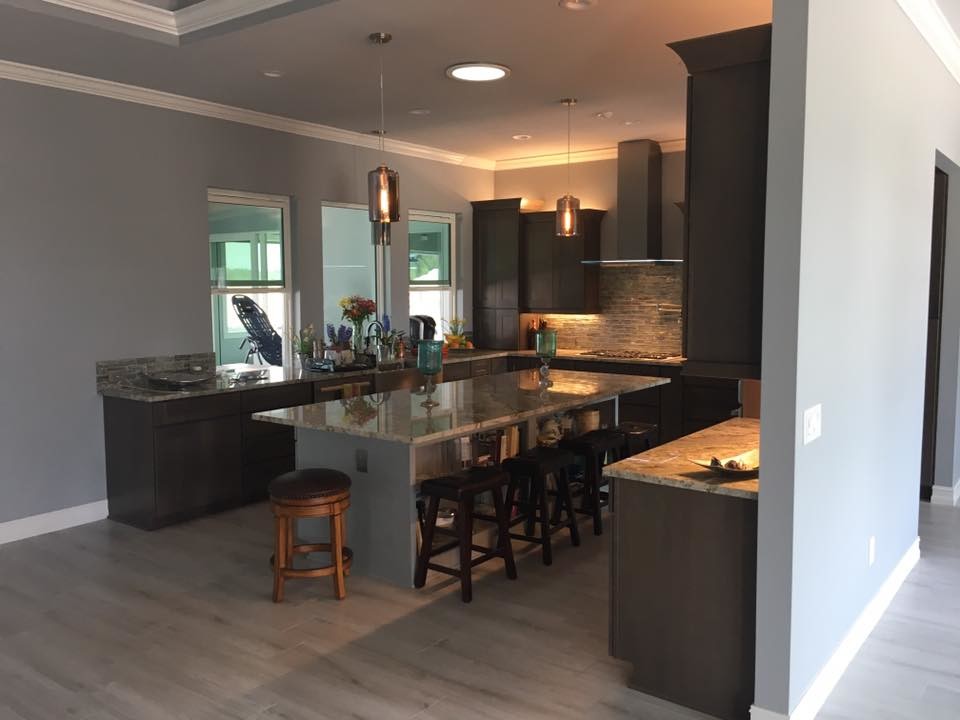 Inspiration for a transitional kitchen remodel in Orlando