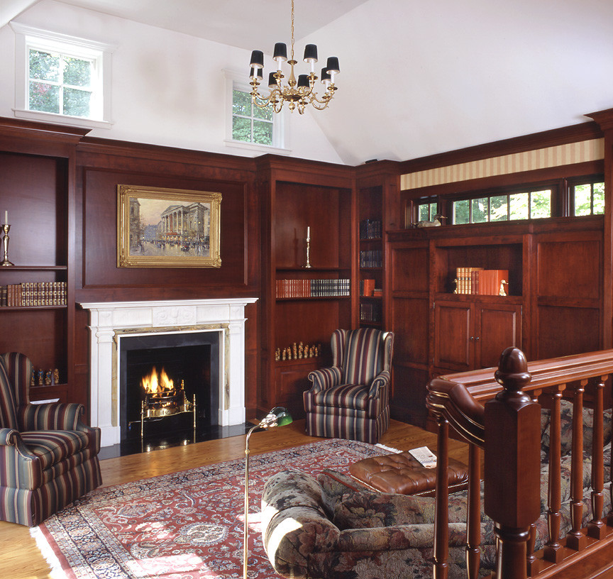 Design ideas for a traditional family room in Bridgeport.