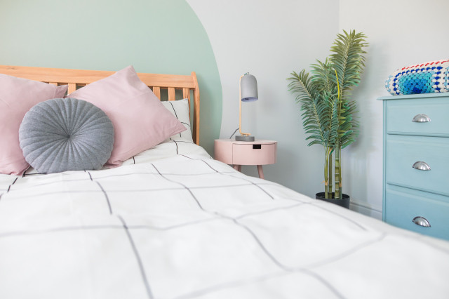 Brighton AirBnB contemporary-bedroom