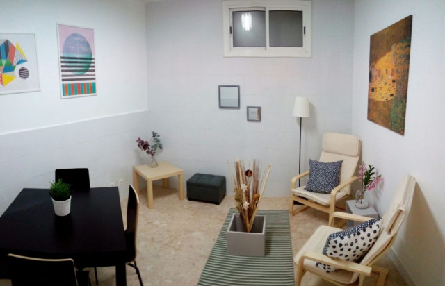 casa cornella modern-living-room